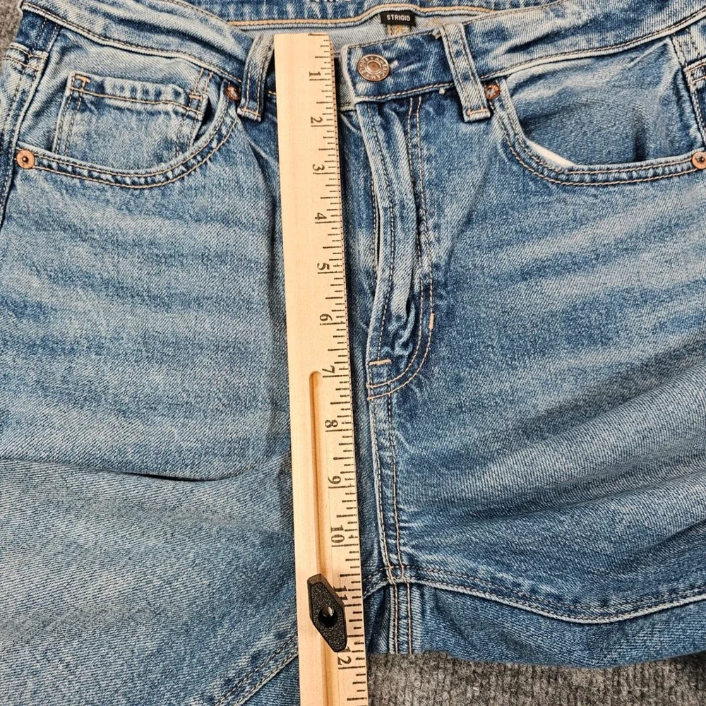 American Eagle Strigid Mom Jeans Womens 6 Short Distressed Ripped Crop Denim
